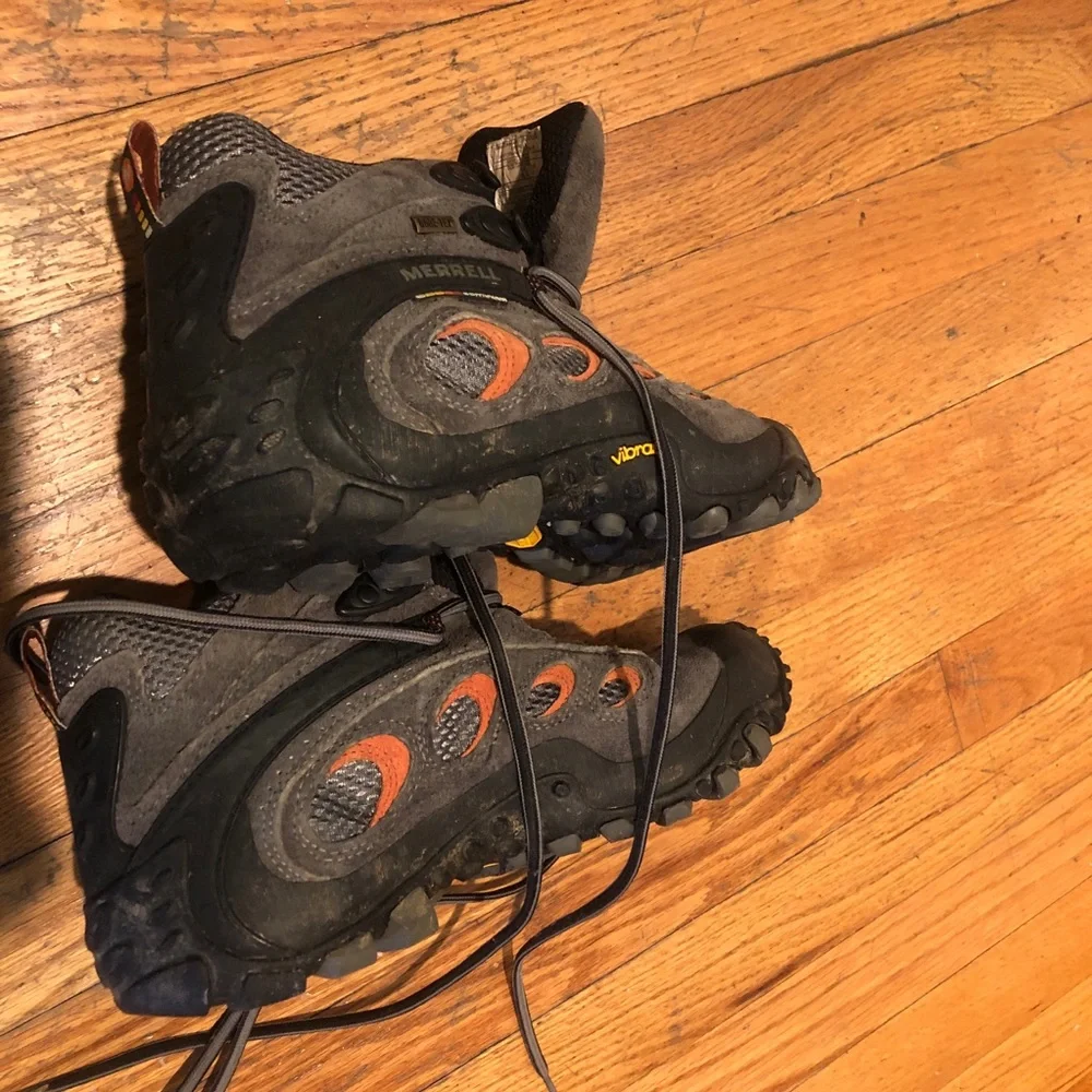 Merrell explore outdoors